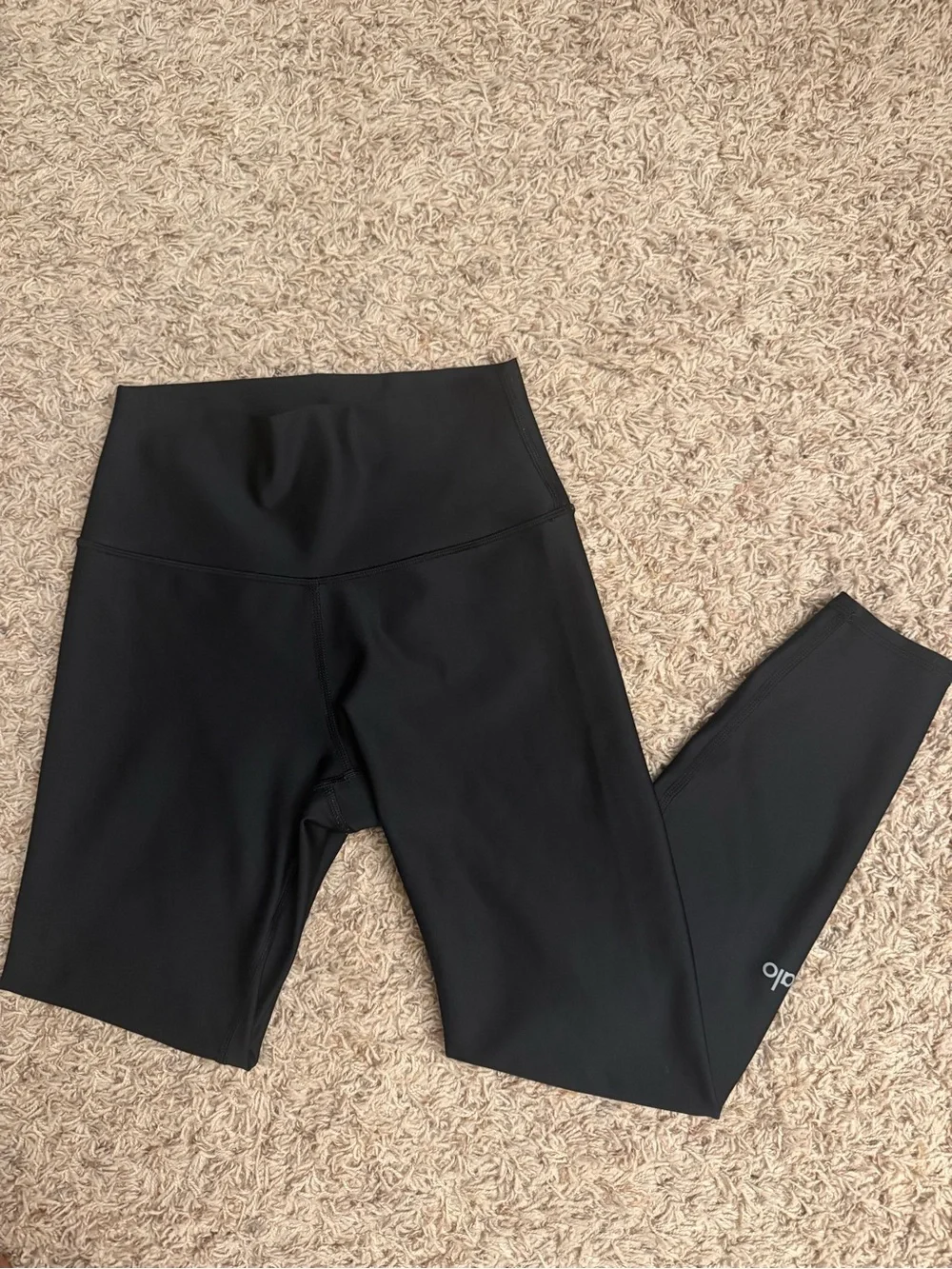 ALO Yoga Black Leggings with White Logo